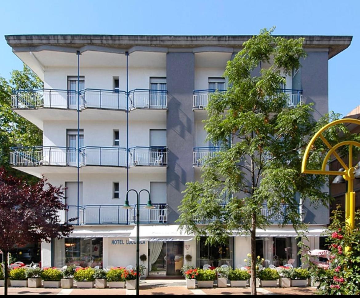 Hotel Lucciola Cattolica Esterno foto