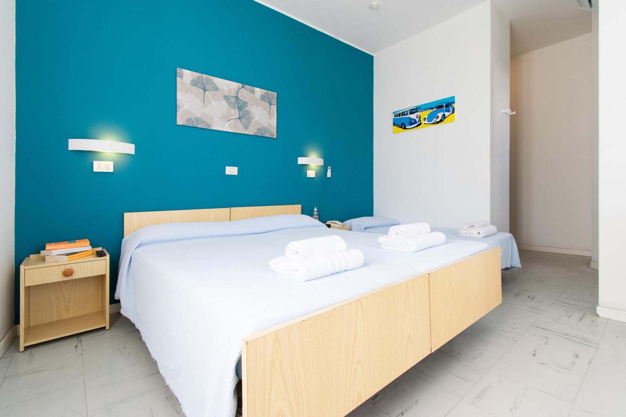 Hotel Lucciola Cattolica Esterno foto