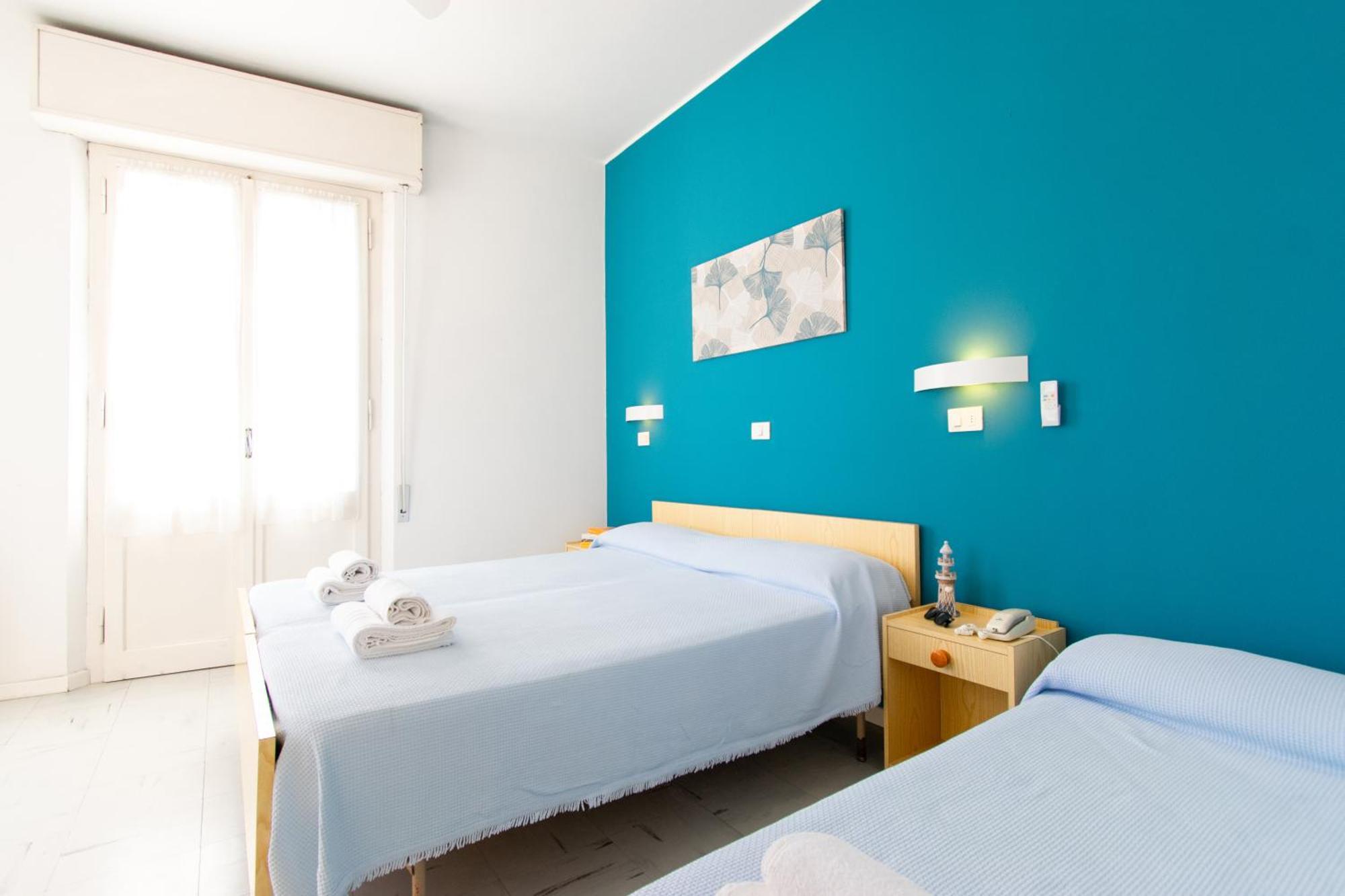 Hotel Lucciola Cattolica Esterno foto